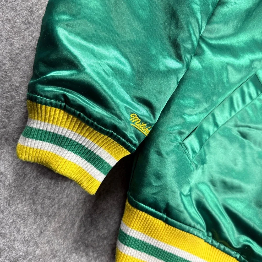Mitchell & Ness Mens Jacket L Green Satin‎ Varsity NBA Seattle Supersonics